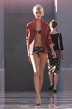 Look 18